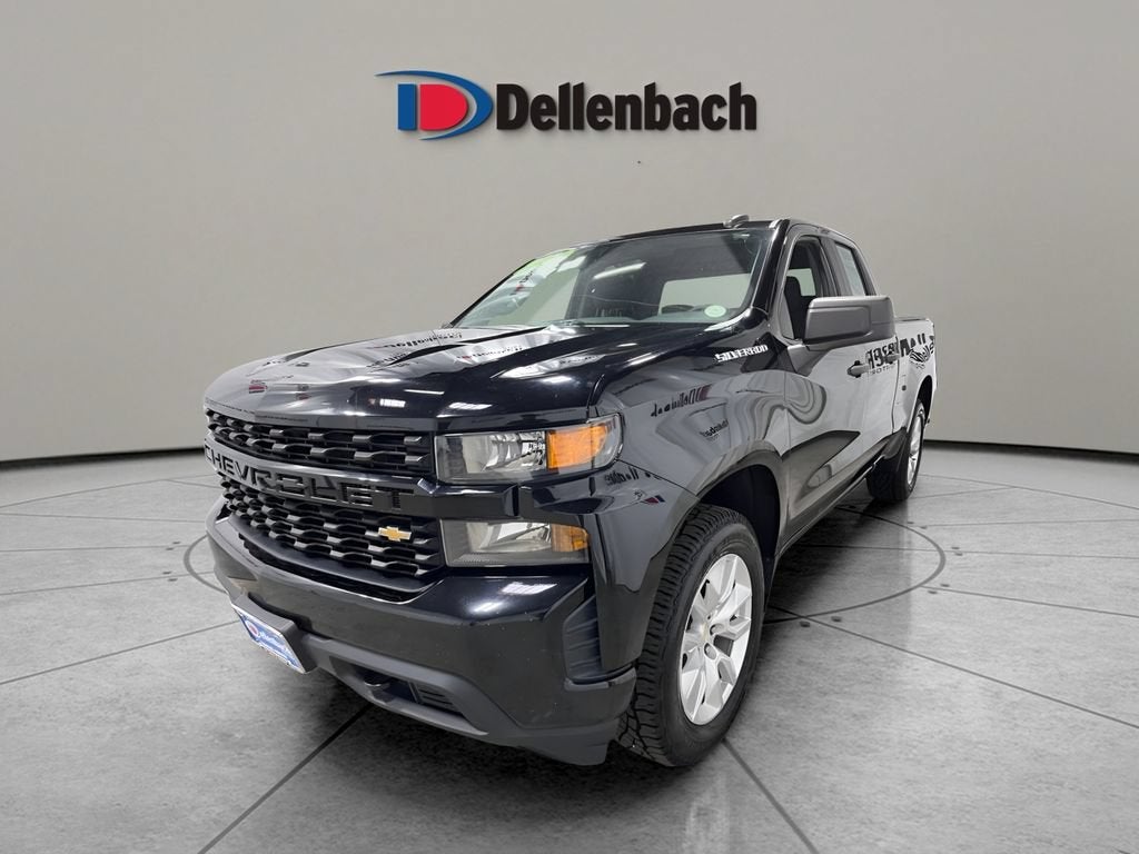 2021 Chevrolet Silverado 1500 Custom in Black — front three-quarter view