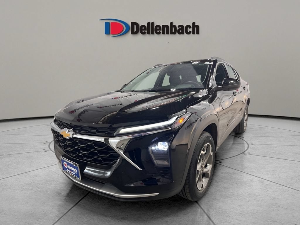 2025 Chevrolet Trax LT in Mosaic Black Metallic — front three-quarter view